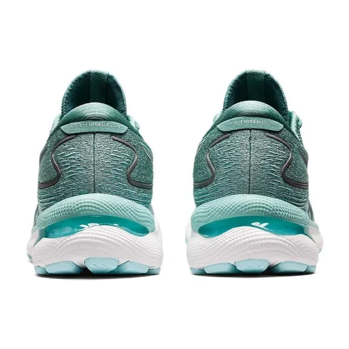 Gel-Nimbus 24 „Sage“