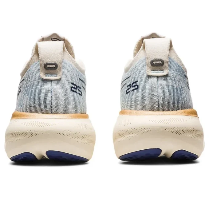 Gel-Nimbus 25 „Sky Cream“