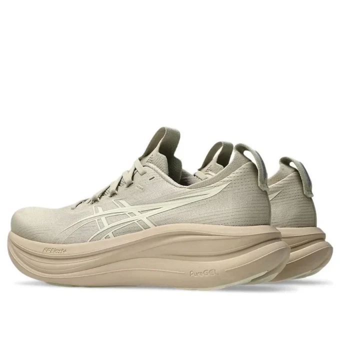 Gel-Nimbus 28 „Feather Grey Cream“