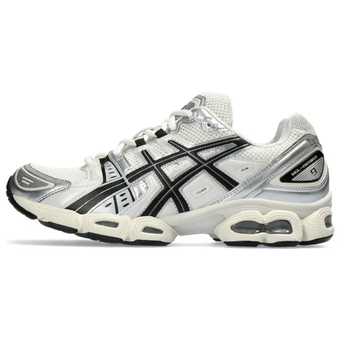Gel-Nimbus 9 „Cream Black“