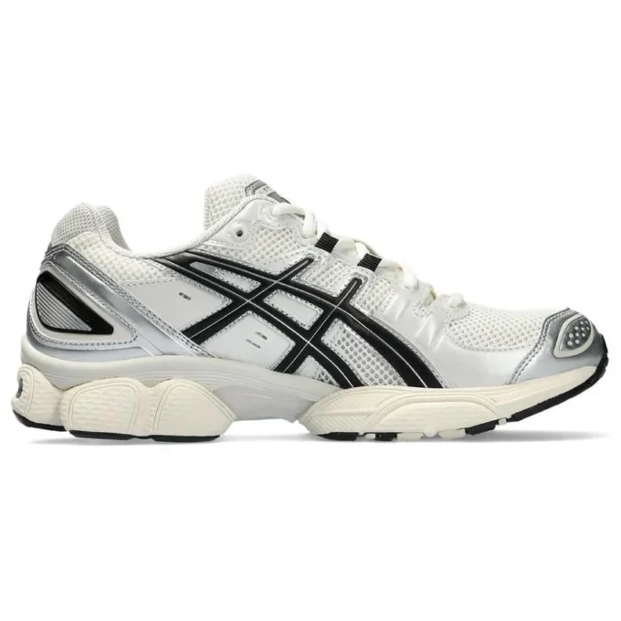 Gel-Nimbus 9 „Cream Black“