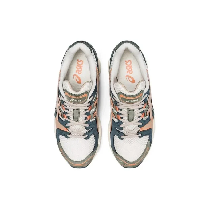 Gel-Nimbus 9 „Cream Feather Grey“
