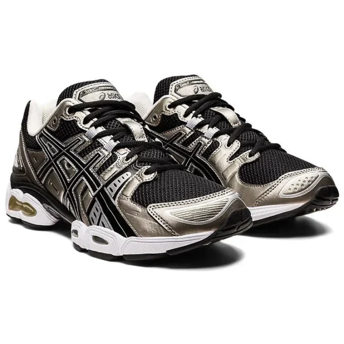Gel-Nimbus 9 „Frosted Almond Black“