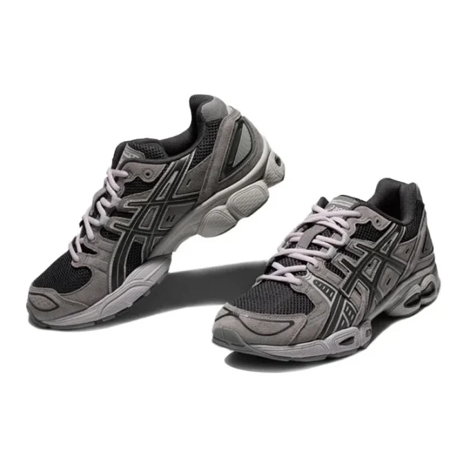 Gel-Nimbus 9 „Obsidian Grey“