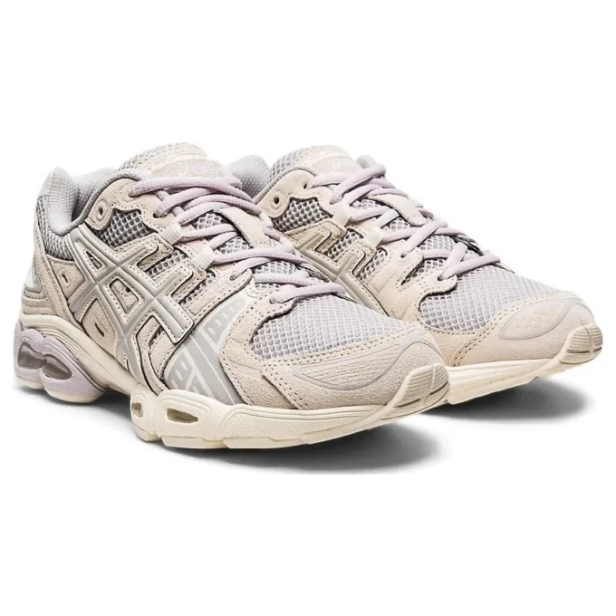 Gel-Nimbus 9 „Oyster Grey Birch“