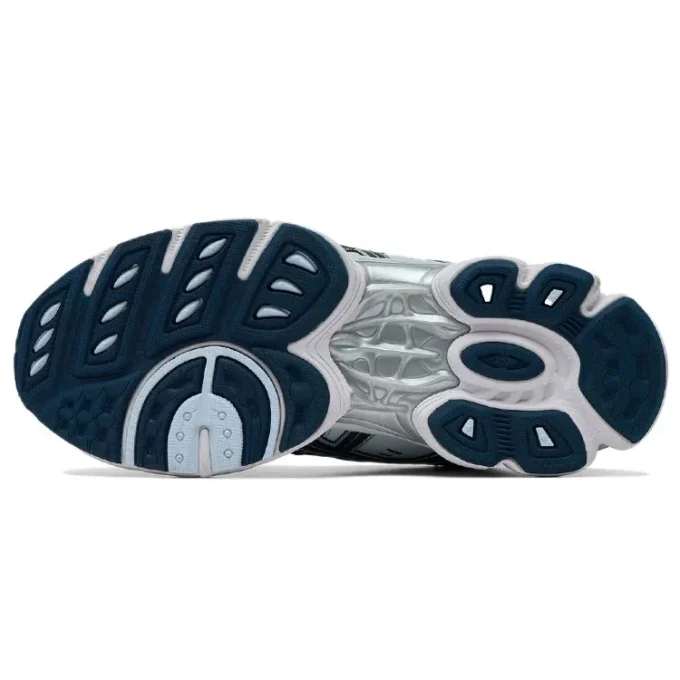 Gel-Nimbus 9 „Pure Silver French Blue“