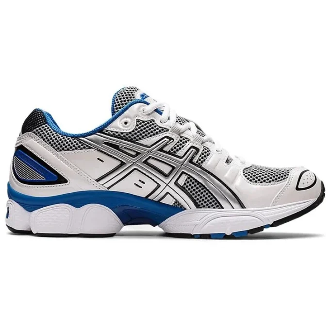 Gel-Nimbus 9 „White Lake Drive“
