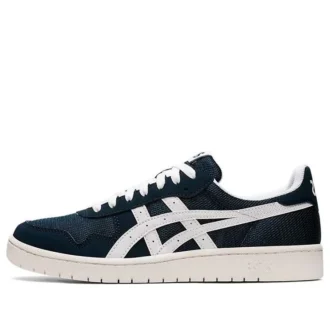 Japan S „French Blue White“