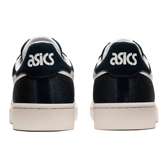 Japan S „French Blue White“