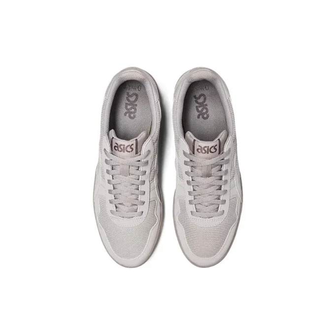 Japan S „Oyster Grey“