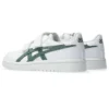 Japan S „White Ivy“