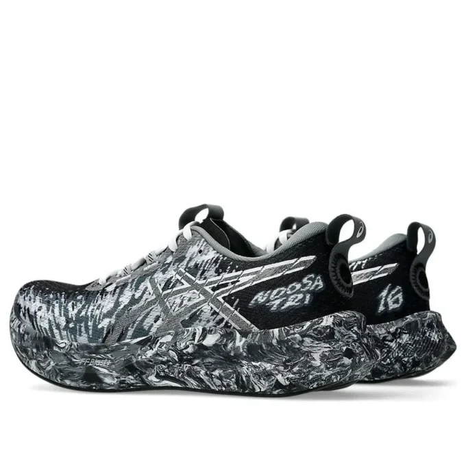 Noosa Tri 16 „Black White“