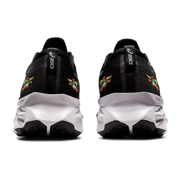 Novablast 2 „Black Rainbow“