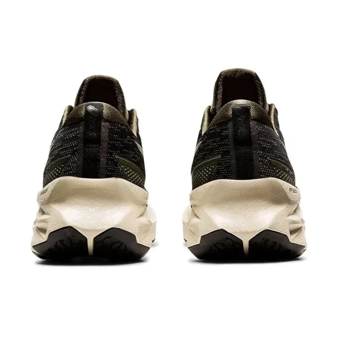 Novablast 2 SPS „Black Olive Canvas“