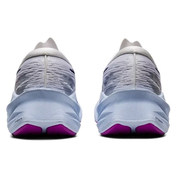 Novablast 3 „White Dive Blue“