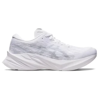 Novablast 3 „White Piedmont Grey“