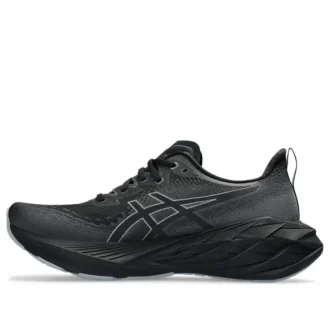 Novablast 4 2E „Black Graphite Grey“