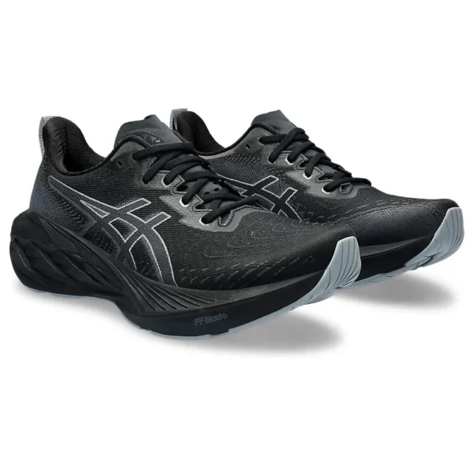 Novablast 4 „Black Graphite Grey“ Novablast 4 „Black Graphite Grey“