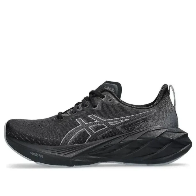 Novablast 4 „Black Graphite Grey“
