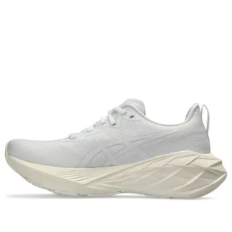 Novablast 4 „Cream White“