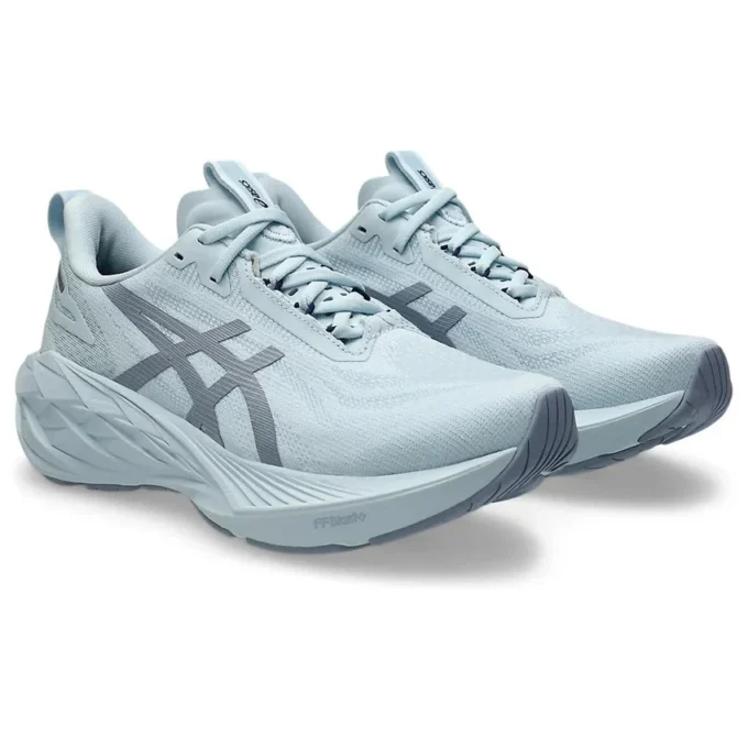 Novablast 4 LE „Cool Grey“