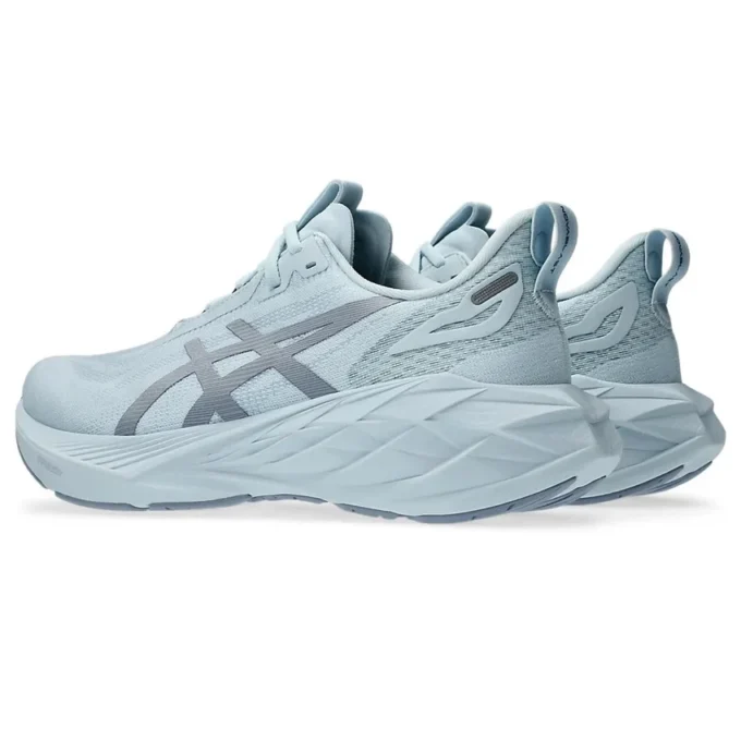 Novablast 4 LE „Cool Grey“