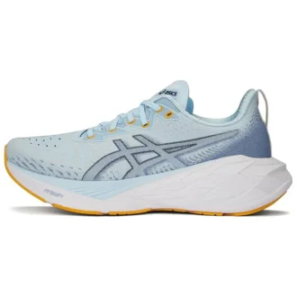 Novablast 4 „Light Blue Navy“
