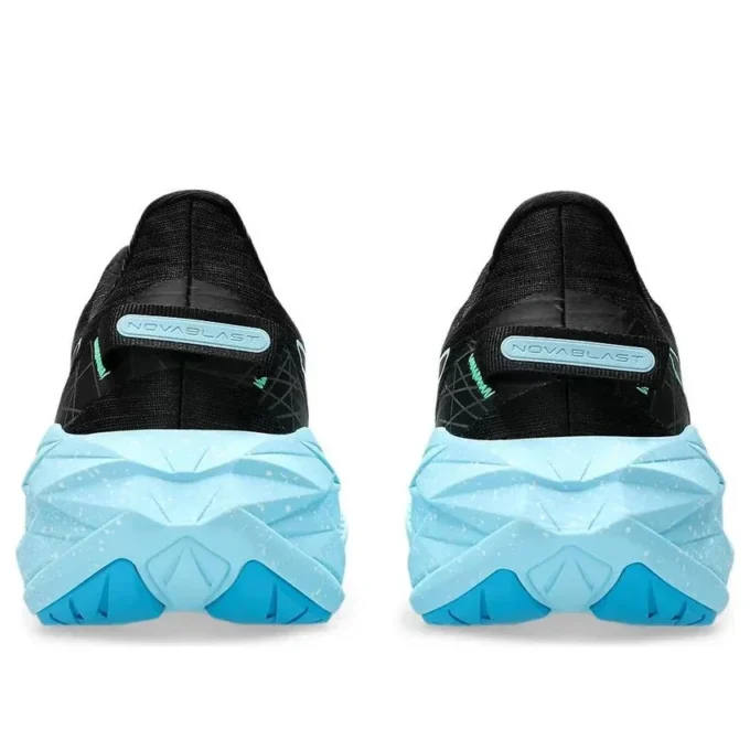 Novablast 4 „Lite Show Bright Cyan“