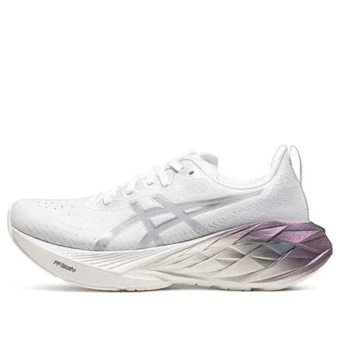 Novablast 4 Platinum „Real White Pure Silver“