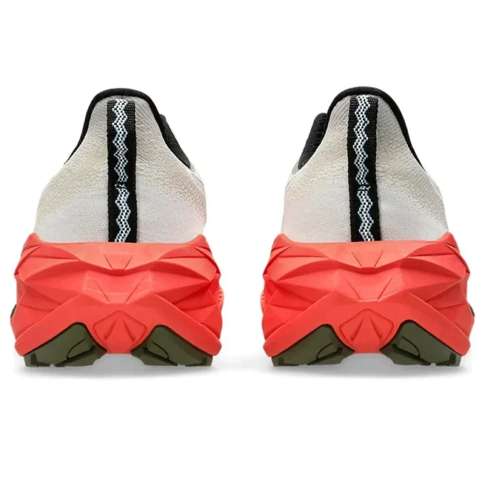 Novablast 4 TR „Nature Bathing Red Snapper“
