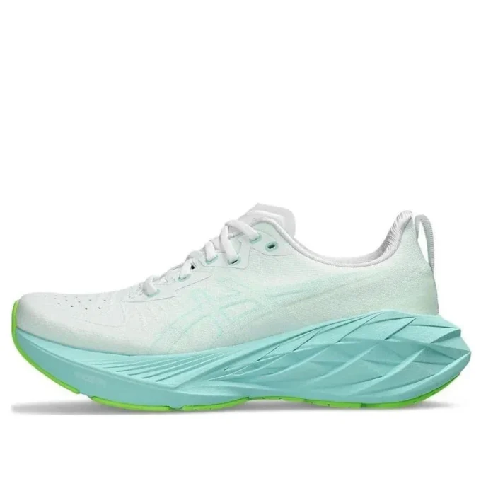 Novablast 4 „White Illuminate Mint“