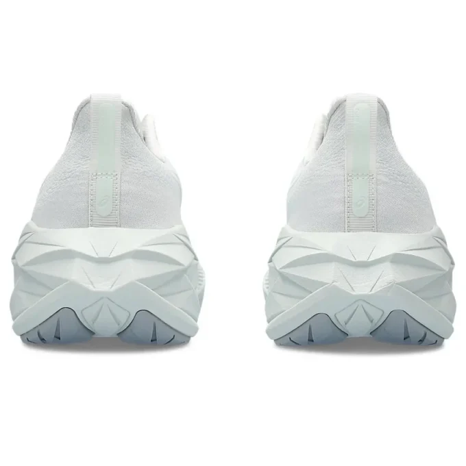 Novablast 4 „White Pale Mint“