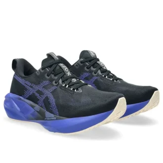 Novablast 5 2E Wide „Black Cobalt Burst“