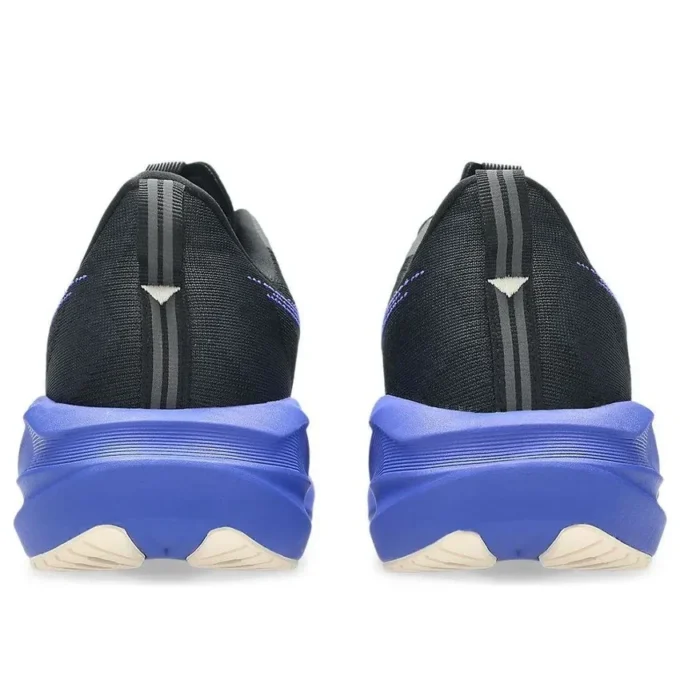 Novablast 5 2E Wide „Black Cobalt Burst“