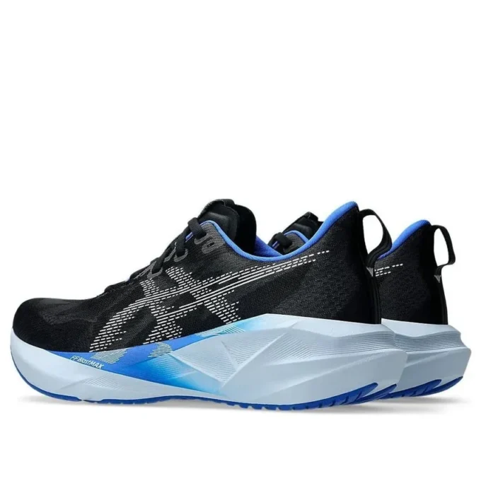 Novablast 5 „Black White Blue“