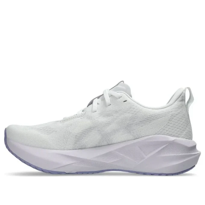Novablast 5 D Wide „White Lilac Hint“