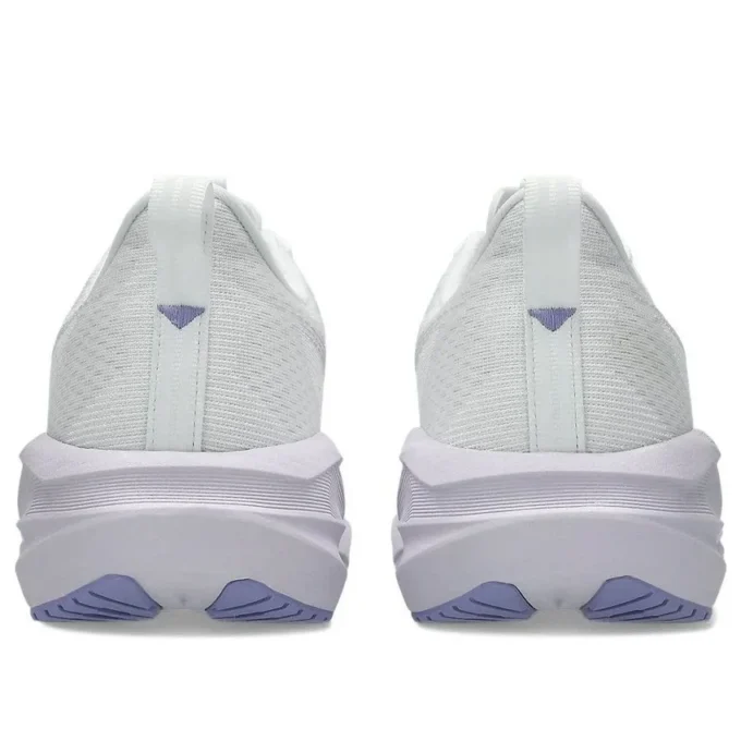 Novablast 5 D Wide „White Lilac Hint“