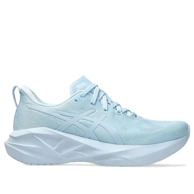 Novablast 5 „Lite Show Light Blue“
