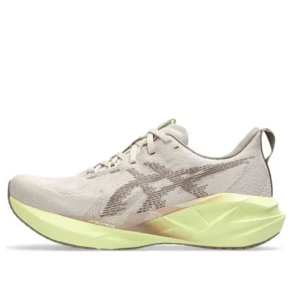 Novablast 5 „Mineral Beige Taupe Grey“