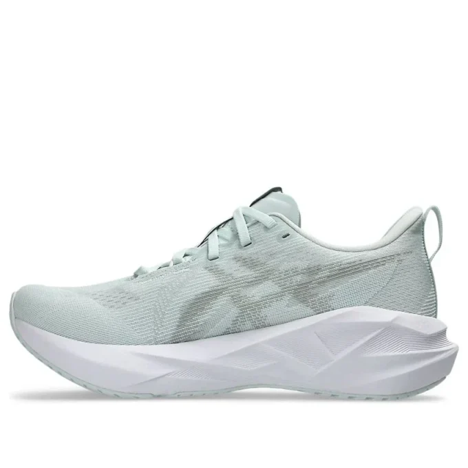Novablast 5 „Pure Aqua Seal Grey“