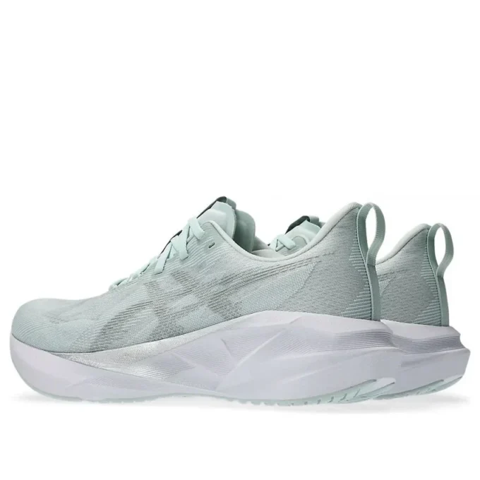 Novablast 5 „Pure Aqua Seal Grey“