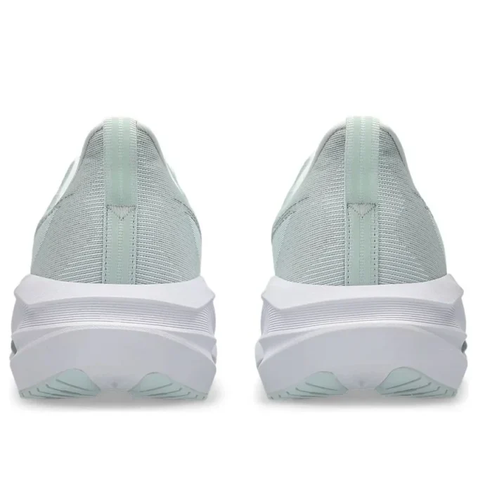 Novablast 5 „Pure Aqua Seal Grey“