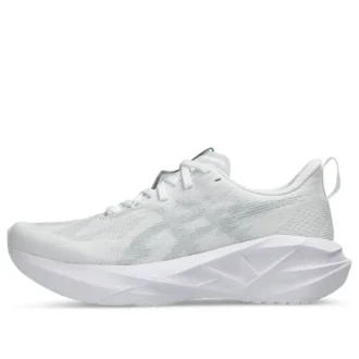Novablast 5 „White Piedmont Grey“