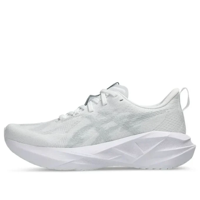 Novablast 5 „White Piedmont Grey“