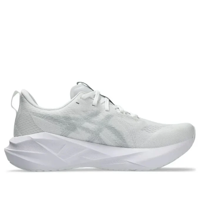 Novablast 5 „White Piedmont Grey“