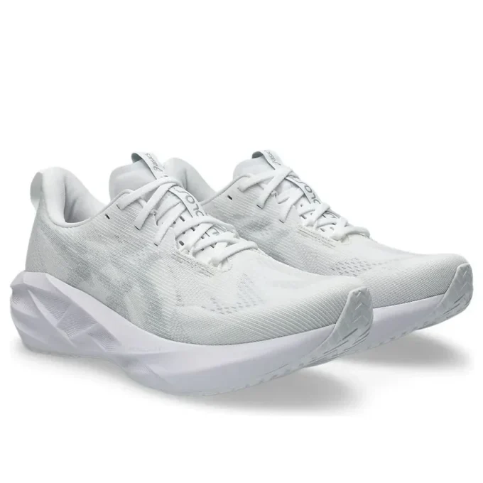 Novablast 5 „White Piedmont Grey“