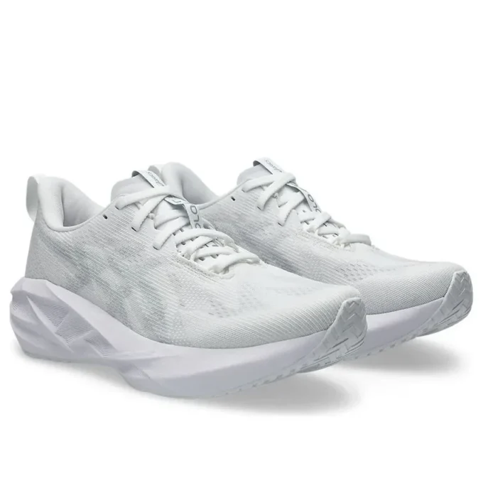 Novablast 5 „White Piedmont Grey“