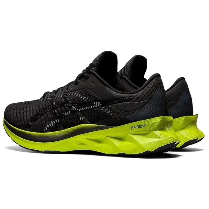 Novablast „Black Lime Zest“