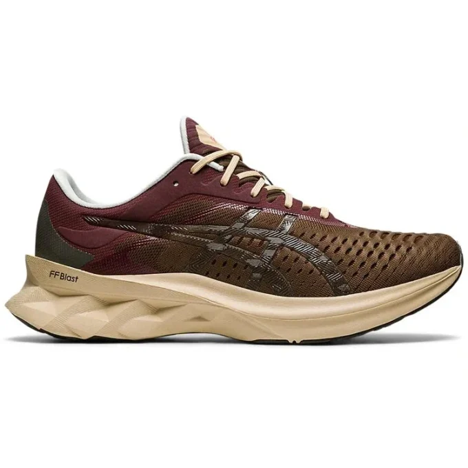 Novablast „Brown Burgundy“