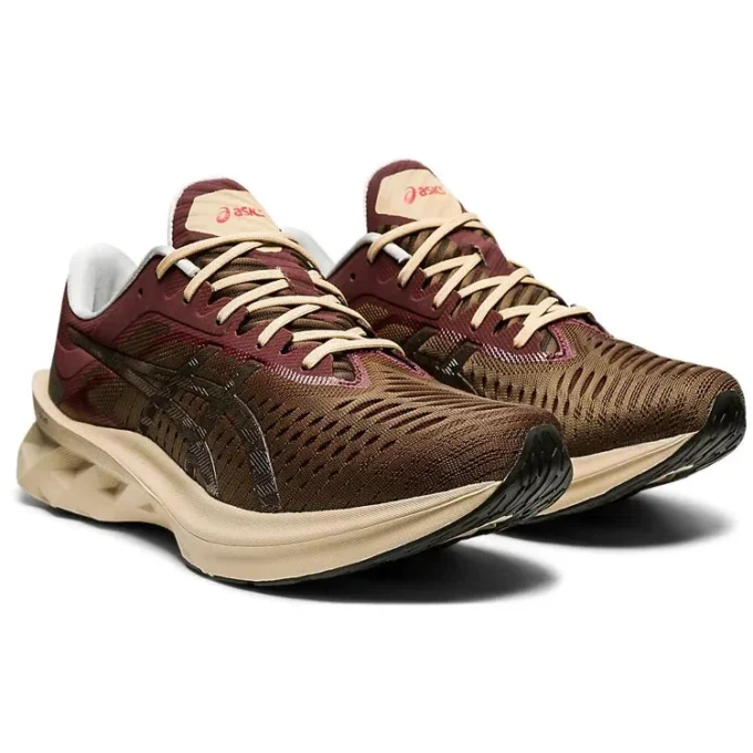 Novablast „Brown Burgundy“